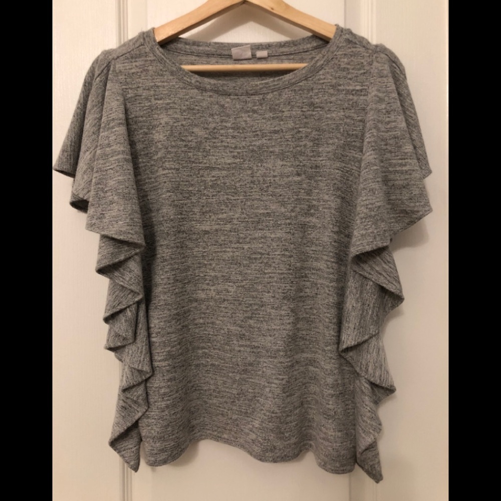 GAP ruffle top